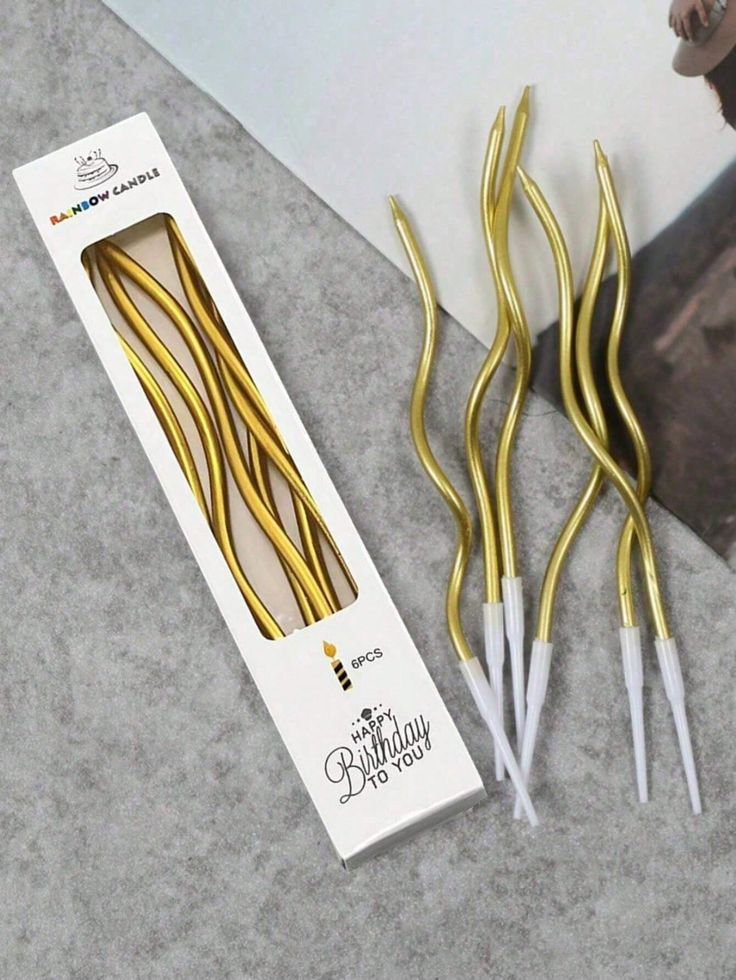 Pack of 6 Metallic Curly Candles for Cake