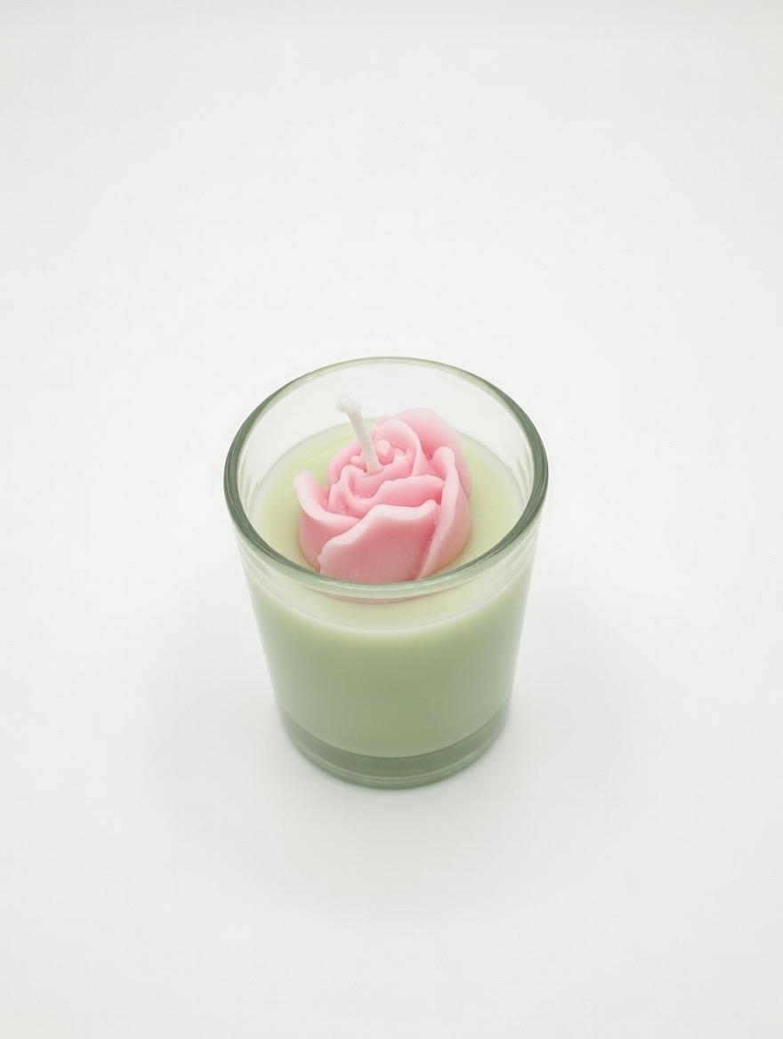 Flower Shaped Scented Candle With Glass for Table / Room & Party Decorarion